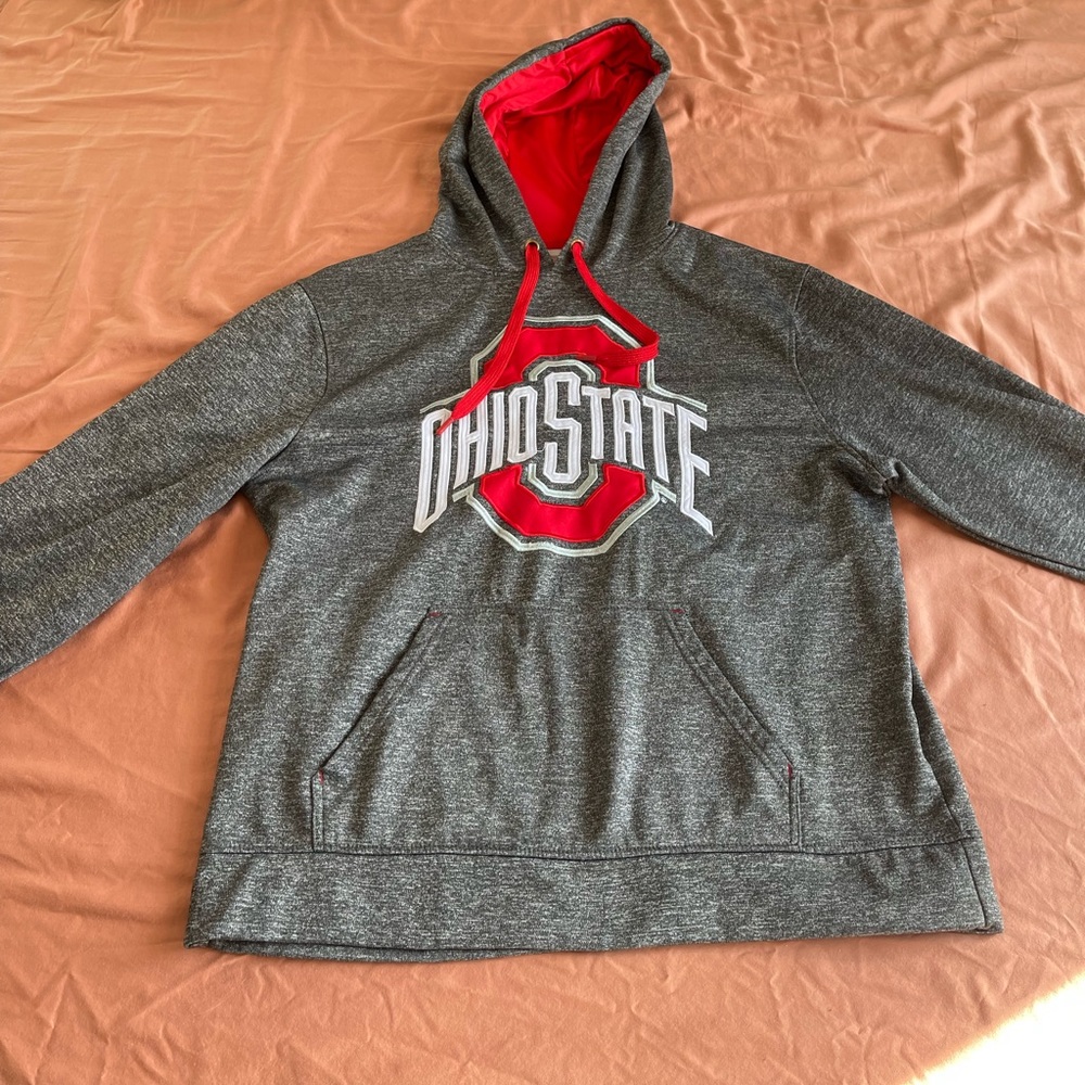 Grey Ohio State sweatshirt
